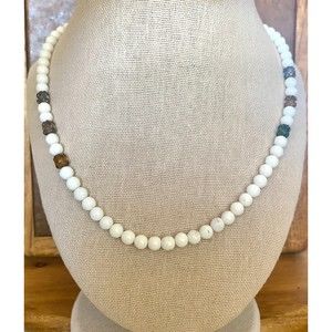 Vintage White Glass Beaded Necklace Womens Germany 8.5”